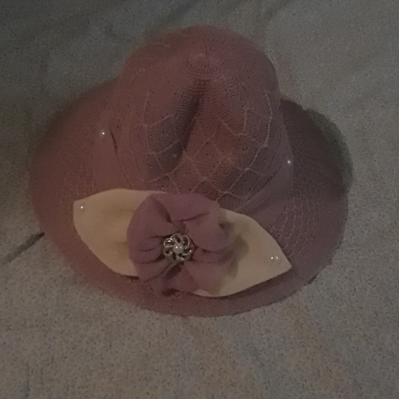 Hat - Picture 1 of 3